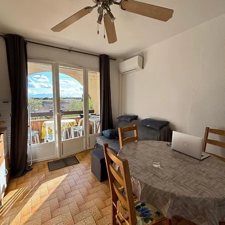 T2 Equipe Apartment